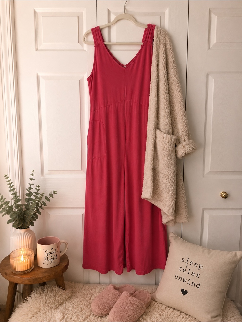Women's Pink Sleeveless V-Neck Jumpsuit